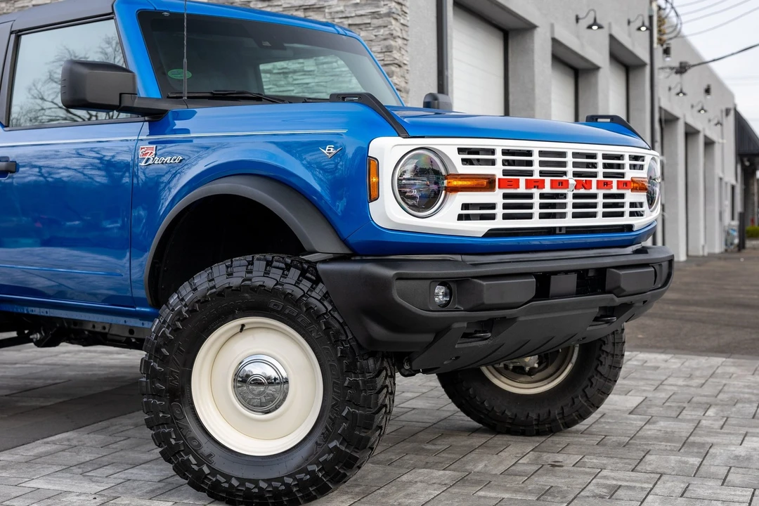 2023 Ford Bronco 6th Gen - Image 2 of 21