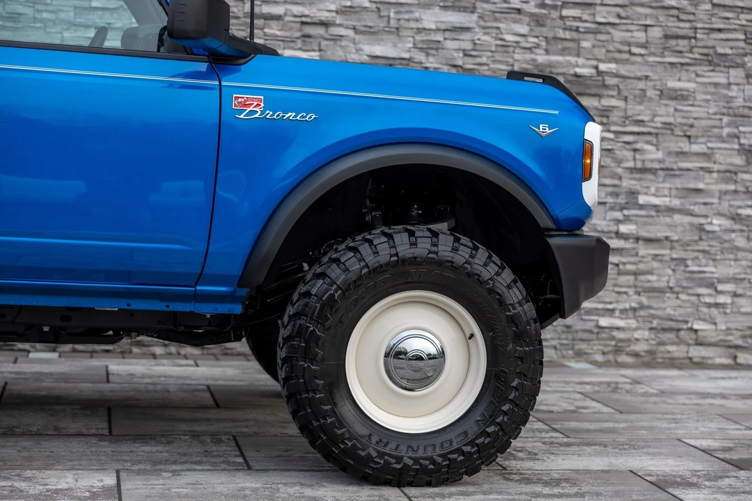 2023 Ford Bronco 6th Gen - Image 12 of 21
