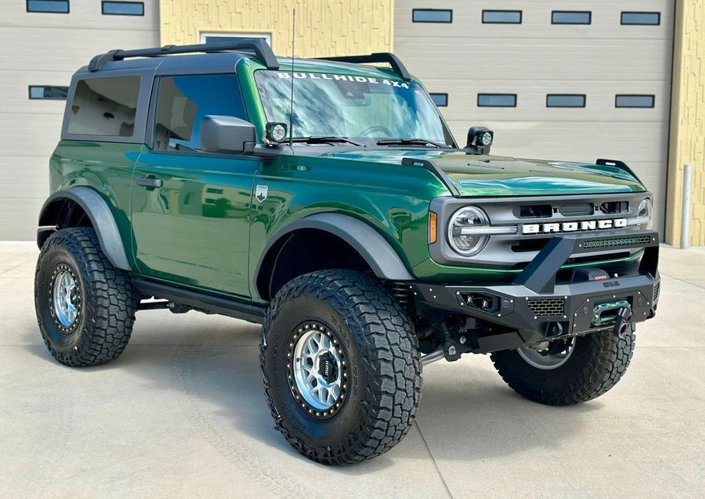 2023 Ford Bronco 6th Gen - Image 3 of 12