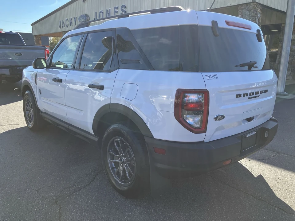 2023 Ford Bronco 6th Gen - Image 9 of 12