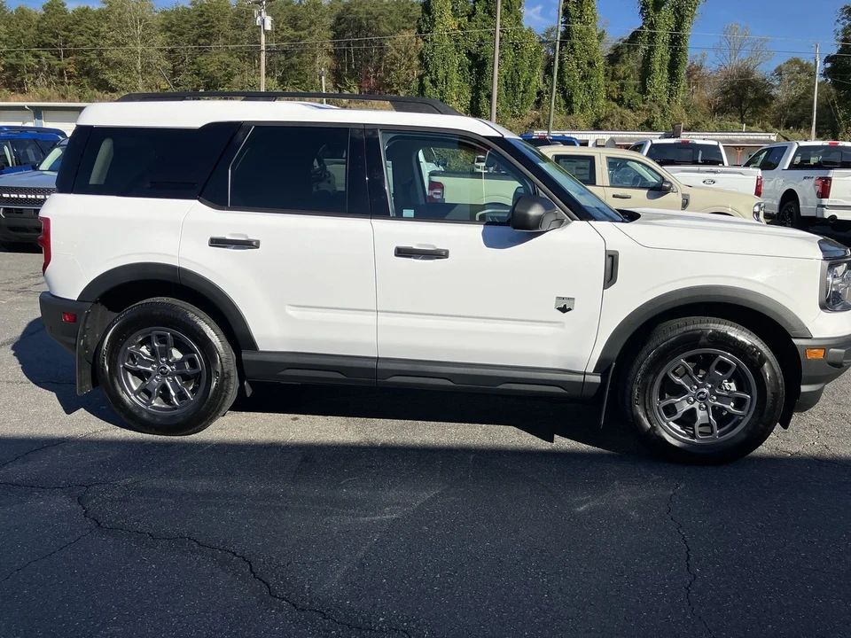 2023 Ford Bronco 6th Gen - Image 6 of 12