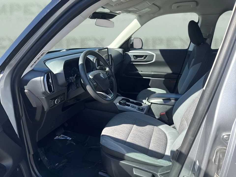 2023 Ford Bronco 6th Gen - Image 9 of 12