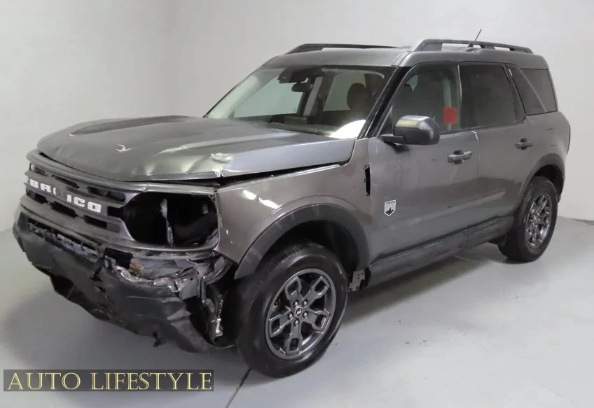 2023 Ford Bronco 6th Gen - Image 2 of 31