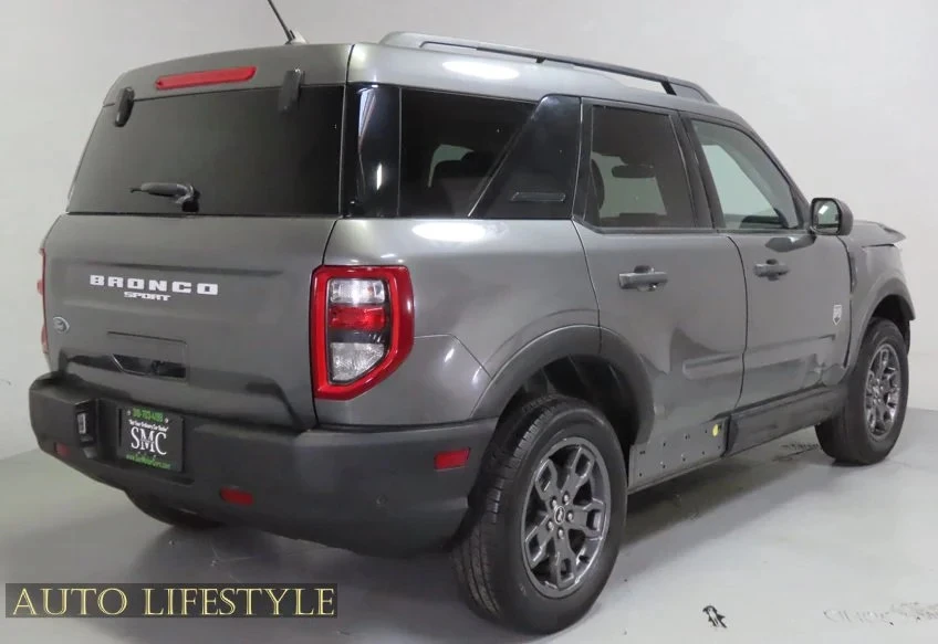 2023 Ford Bronco 6th Gen - Image 9 of 31