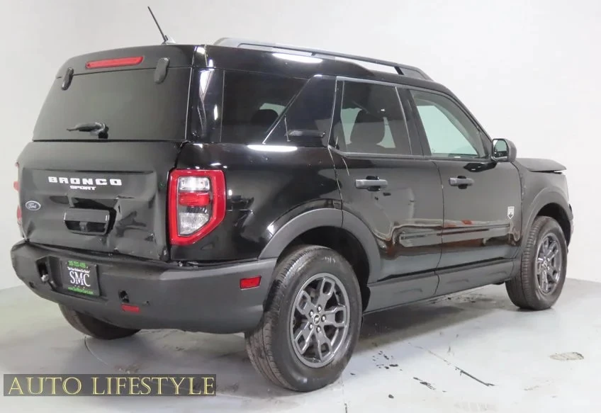 2023 Ford Bronco 6th Gen - Image 9 of 21