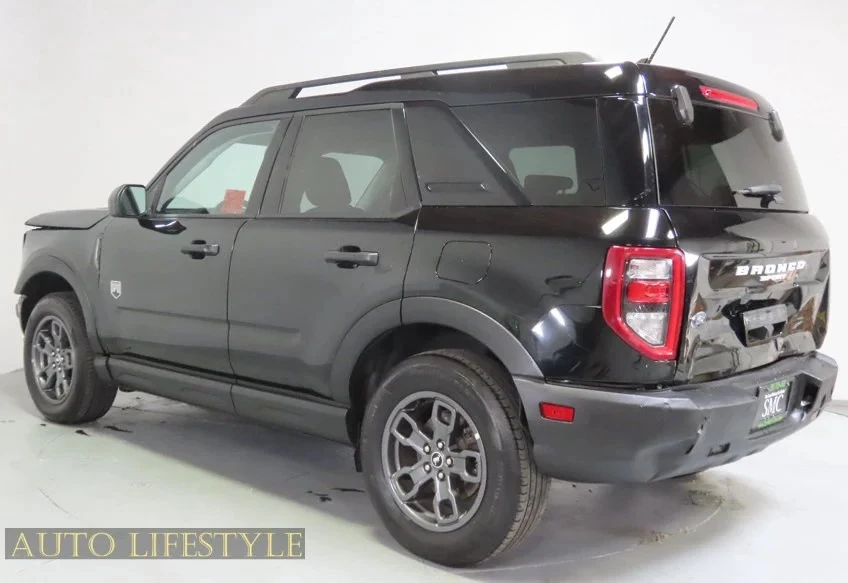 2023 Ford Bronco 6th Gen - Image 10 of 21