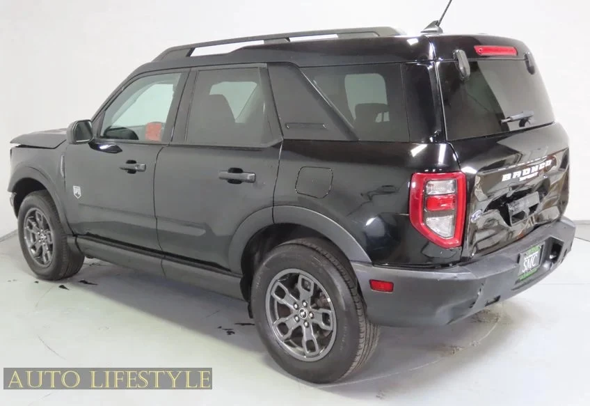 2023 Ford Bronco 6th Gen - Image 8 of 21