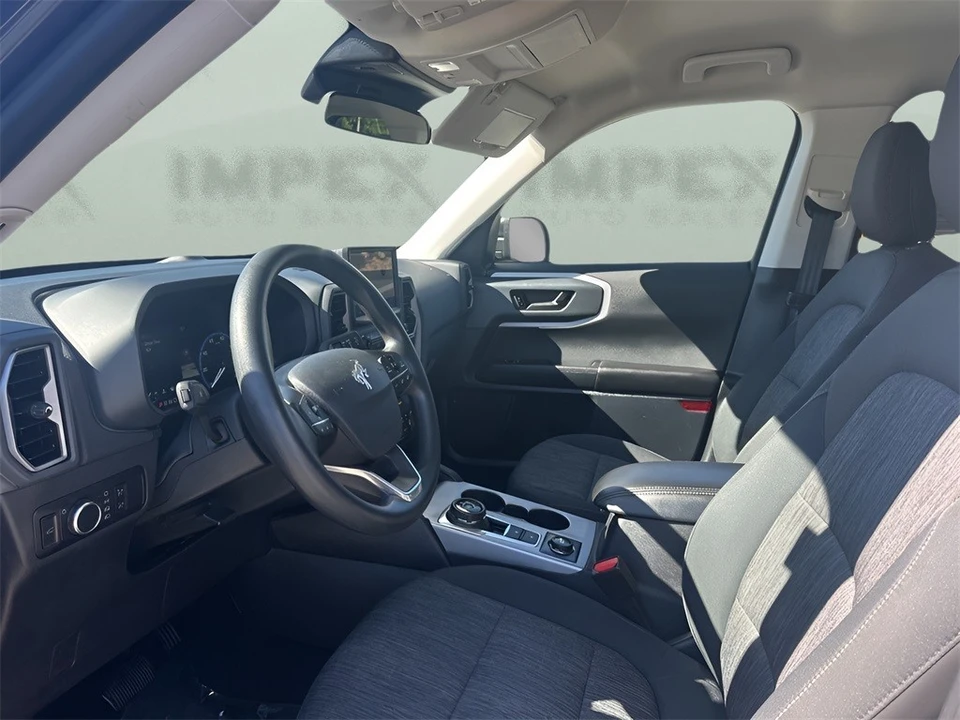 2023 Ford Bronco 6th Gen - Image 9 of 12