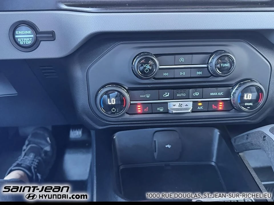 2023 Ford Bronco 6th Gen - Image 19 of 20