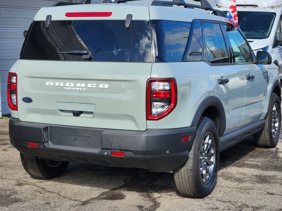 2023 Ford Bronco 6th Gen - Image 5 of 21