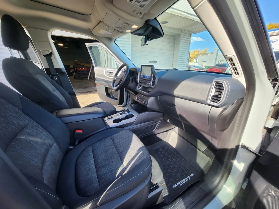 2023 Ford Bronco 6th Gen - Image 10 of 21