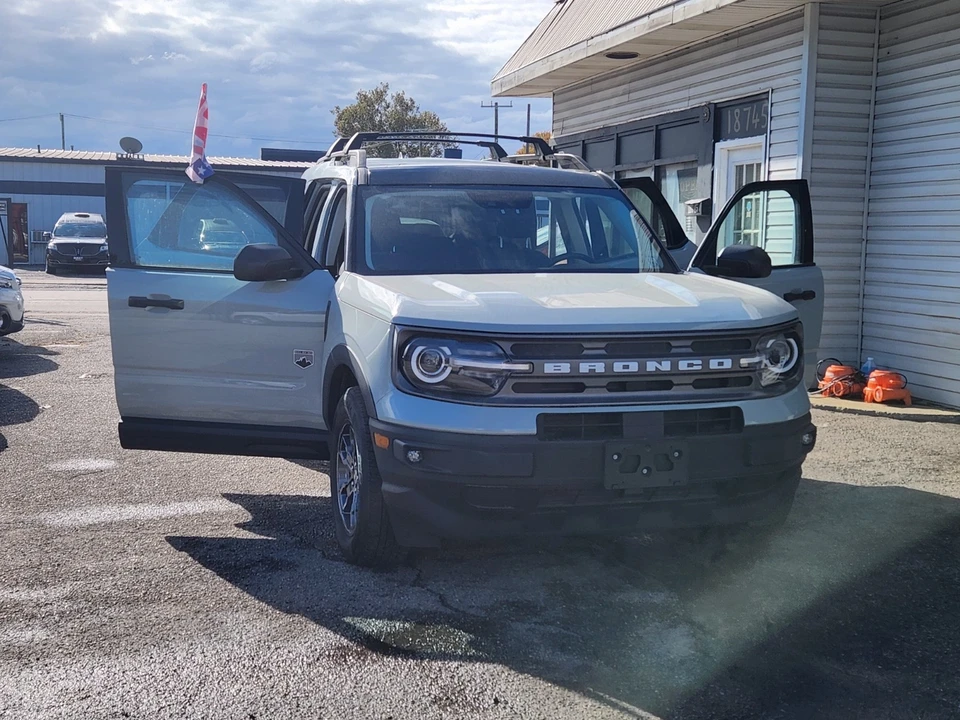 2023 Ford Bronco 6th Gen - Image 9 of 21