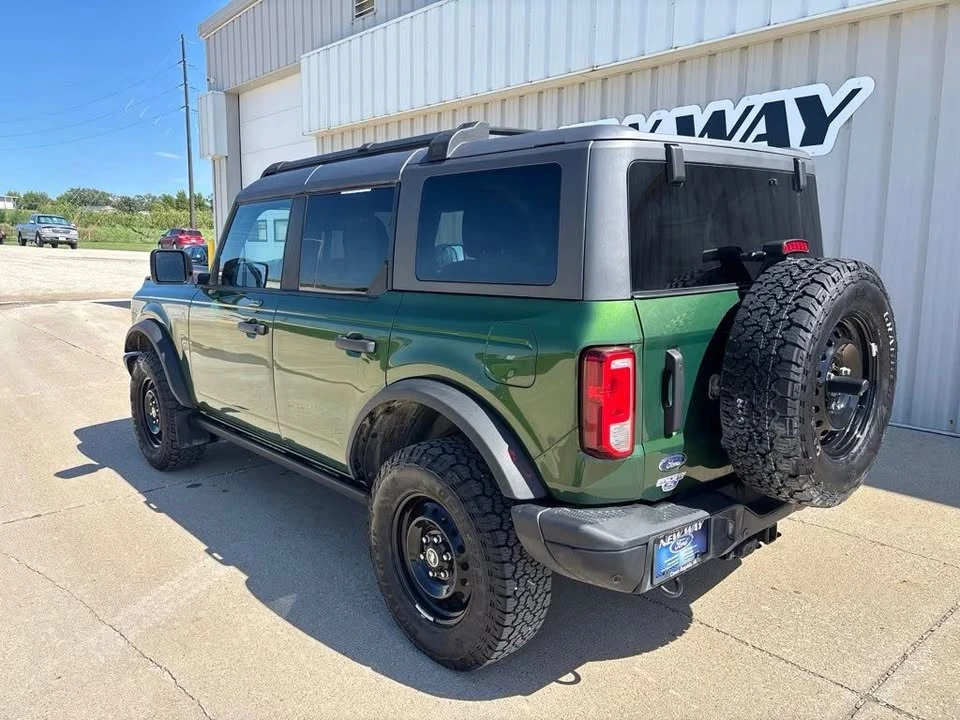 2023 Ford Bronco 6th Gen - Image 6 of 13