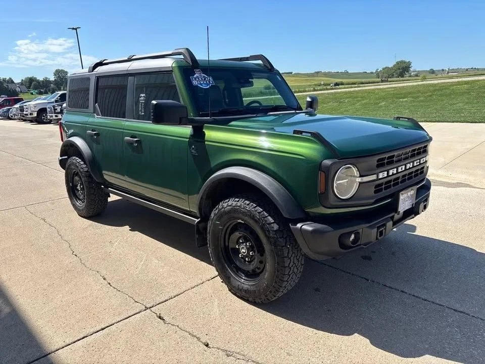 2023 Ford Bronco 6th Gen - Image 3 of 13