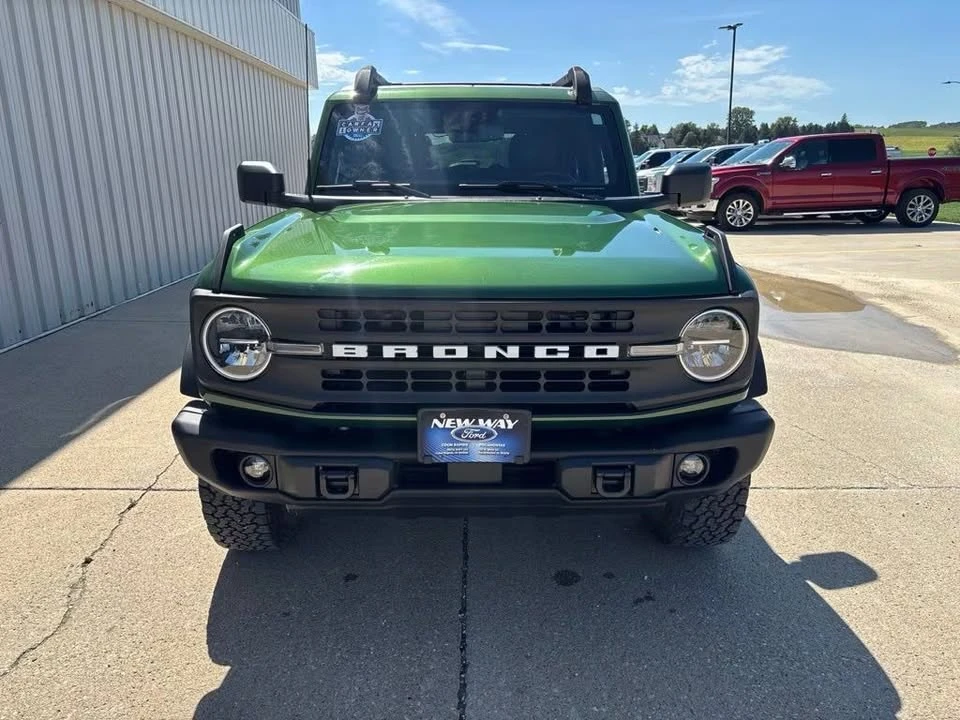 2023 Ford Bronco 6th Gen - Image 2 of 13