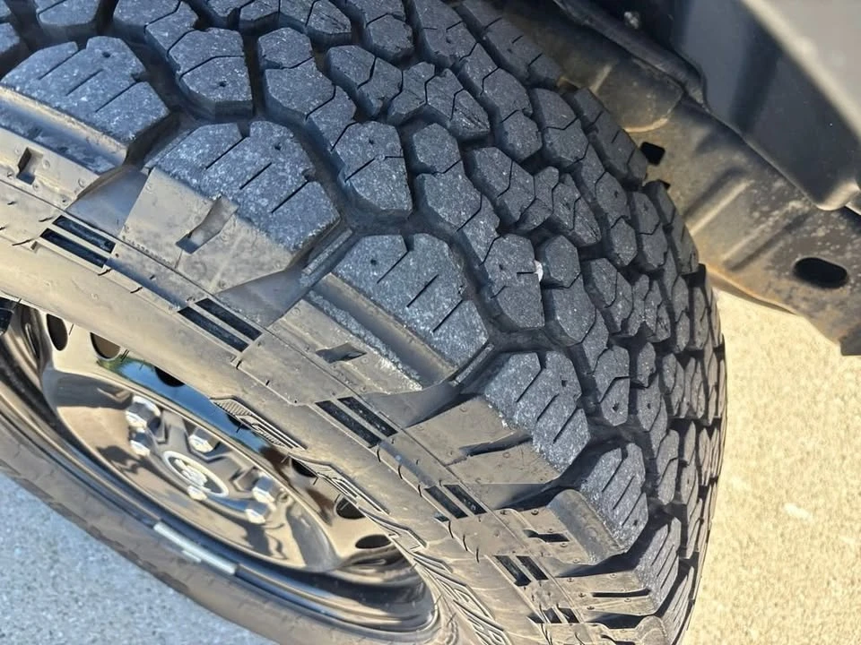 2023 Ford Bronco 6th Gen - Image 8 of 13