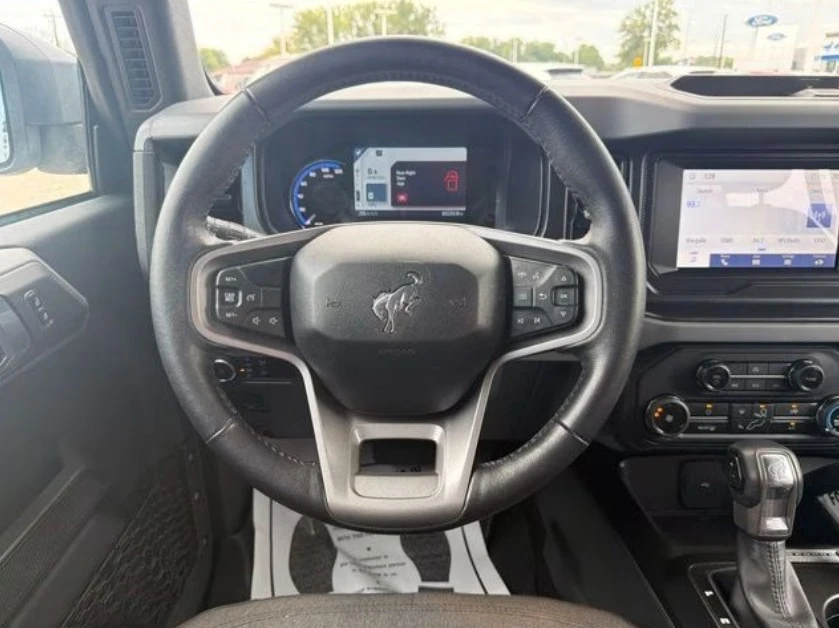 2023 Ford Bronco 6th Gen - Image 10 of 12