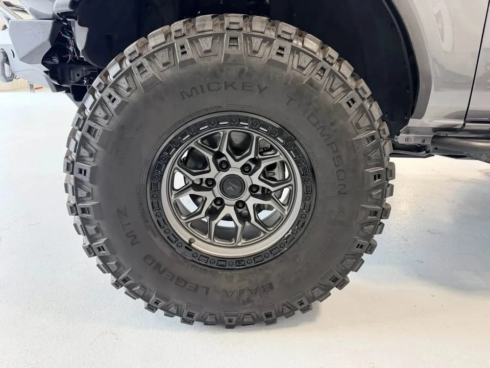 2023 Ford Bronco 6th Gen - Image 15 of 18