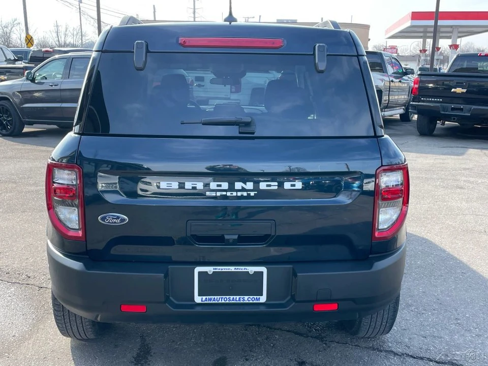 2023 Ford Bronco 6th Gen - Image 7 of 12