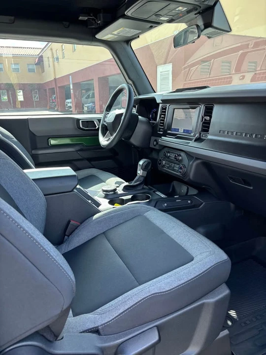 2023 Ford Bronco 6th Gen - Image 8 of 9