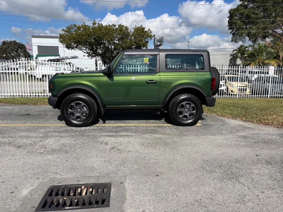 2023 Ford Bronco 6th Gen - Image 3 of 9