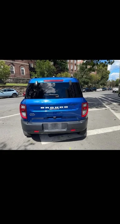 2023 Ford Bronco 6th Gen - Image 6 of 10
