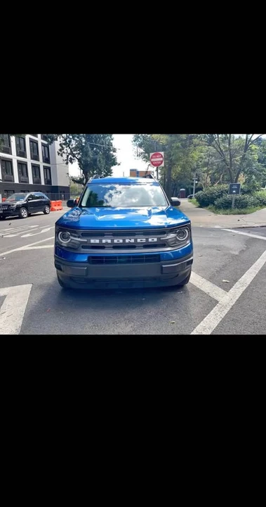 2023 Ford Bronco 6th Gen - Image 2 of 10