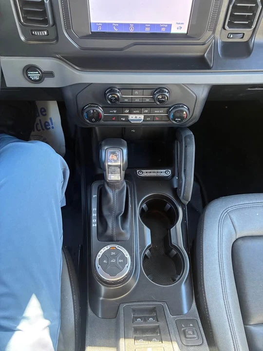 2023 Ford Bronco 6th Gen - Image 8 of 11