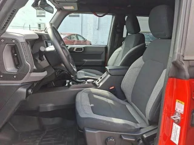 2023 Ford Bronco 6th Gen - Image 10 of 11
