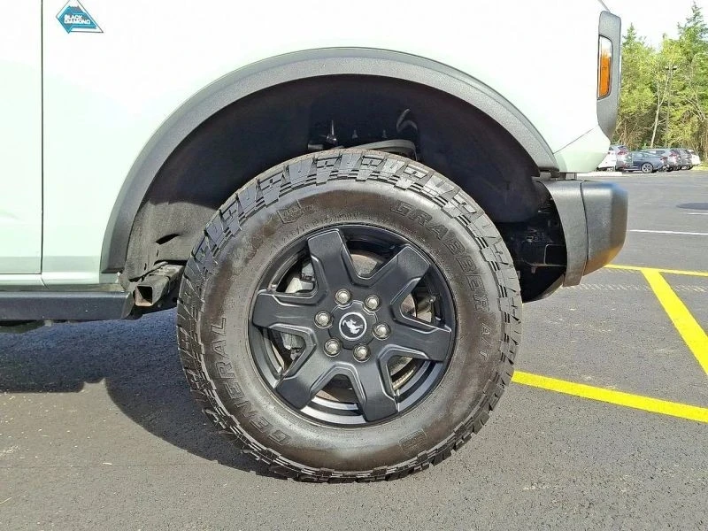2023 Ford Bronco 6th Gen - Image 8 of 12
