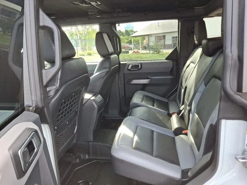 2023 Ford Bronco 6th Gen - Image 10 of 12