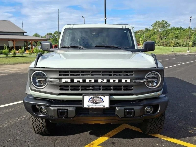 2023 Ford Bronco 6th Gen - Image 2 of 12