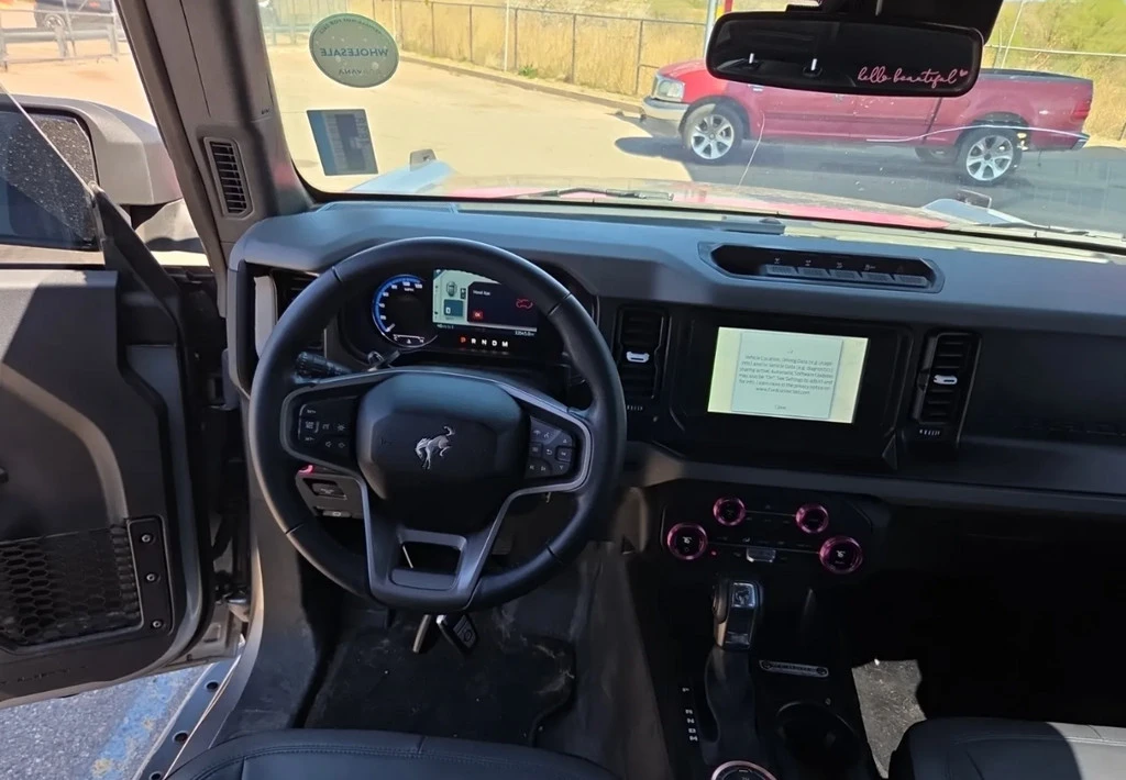 2023 Ford Bronco 6th Gen - Image 6 of 10