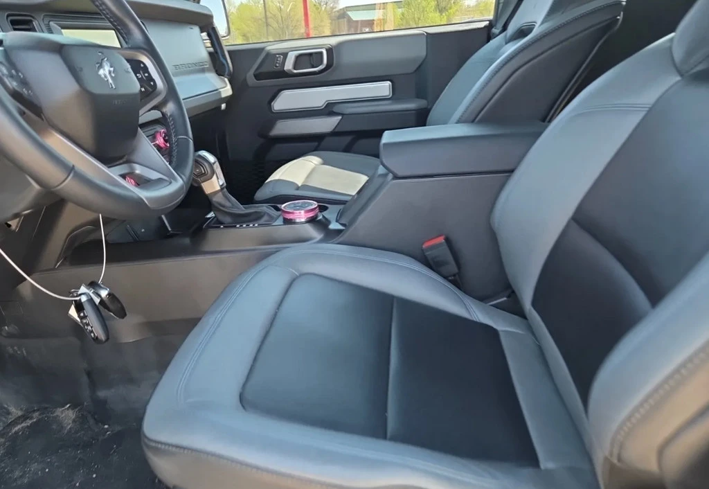 2023 Ford Bronco 6th Gen - Image 4 of 10