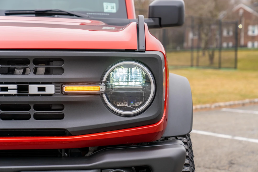 2023 Ford Bronco 6th Gen - Image 19 of 31