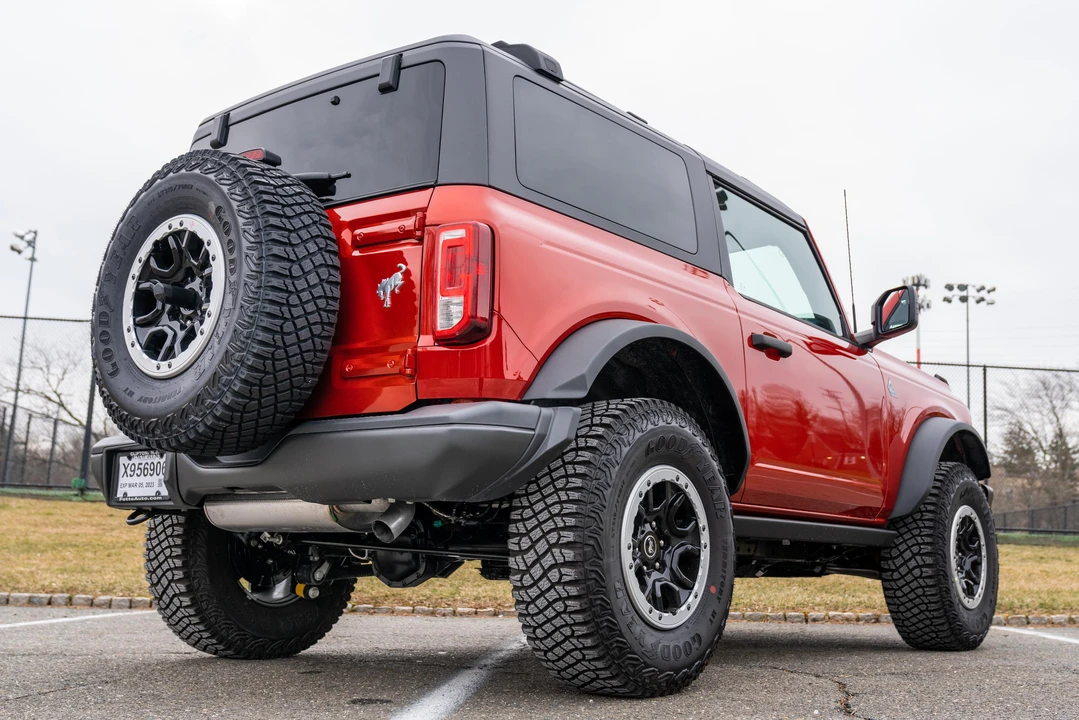 2023 Ford Bronco 6th Gen - Image 10 of 31