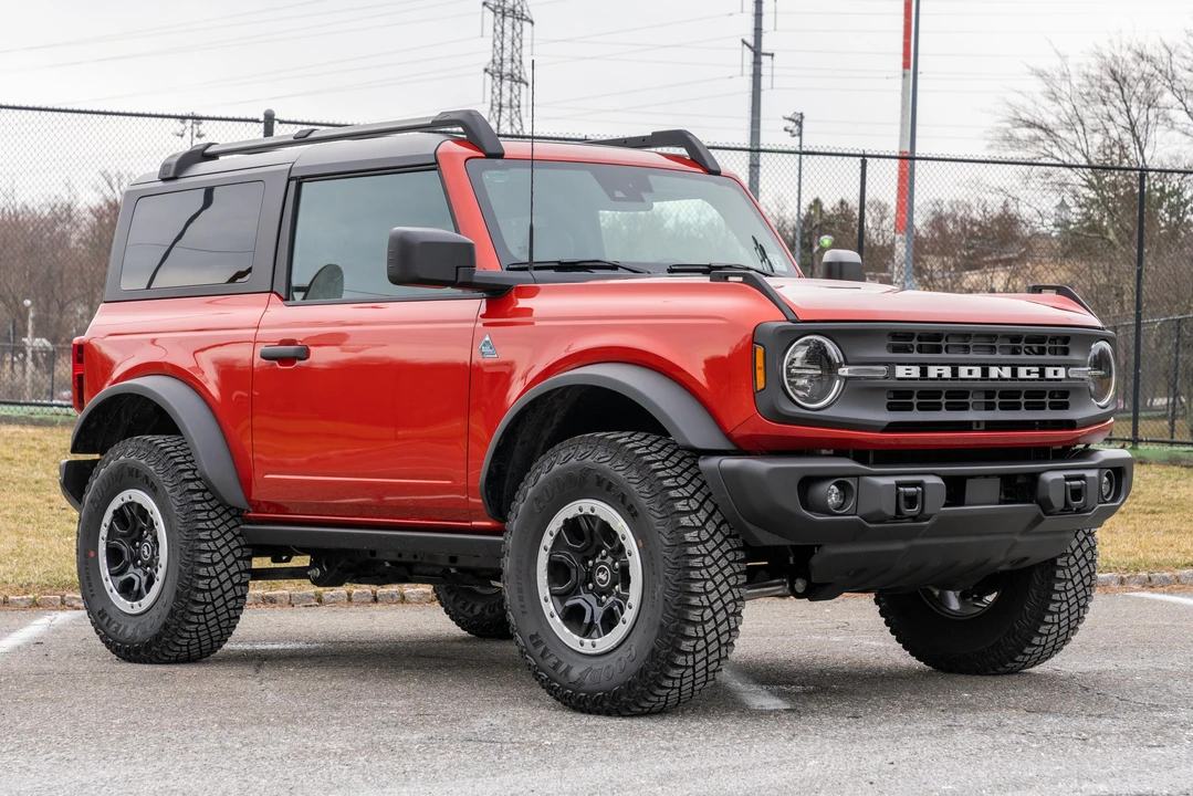 2023 Ford Bronco 6th Gen - Image 12 of 31