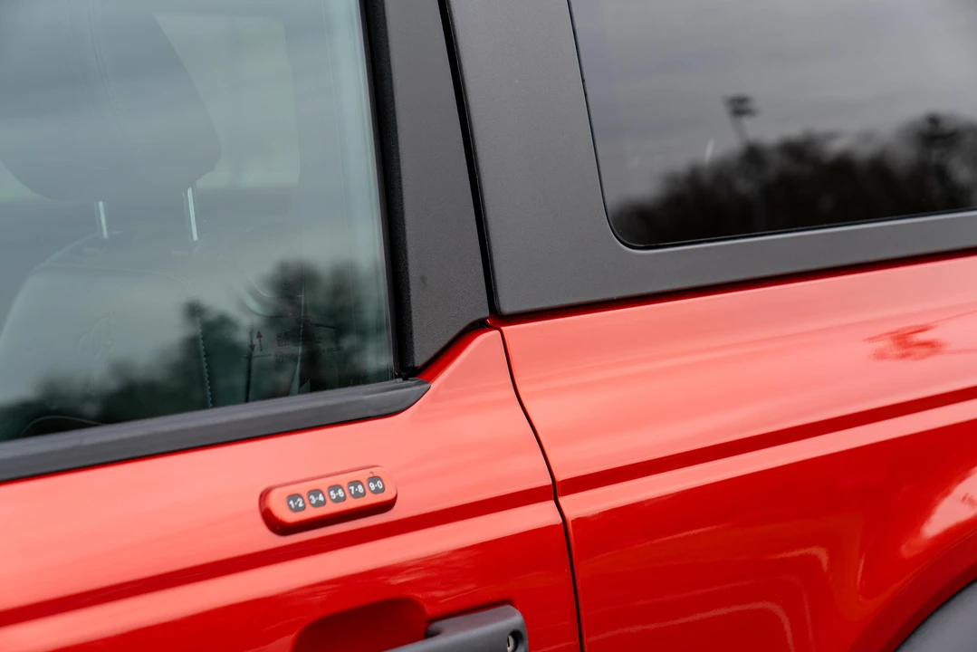 2023 Ford Bronco 6th Gen - Image 25 of 31