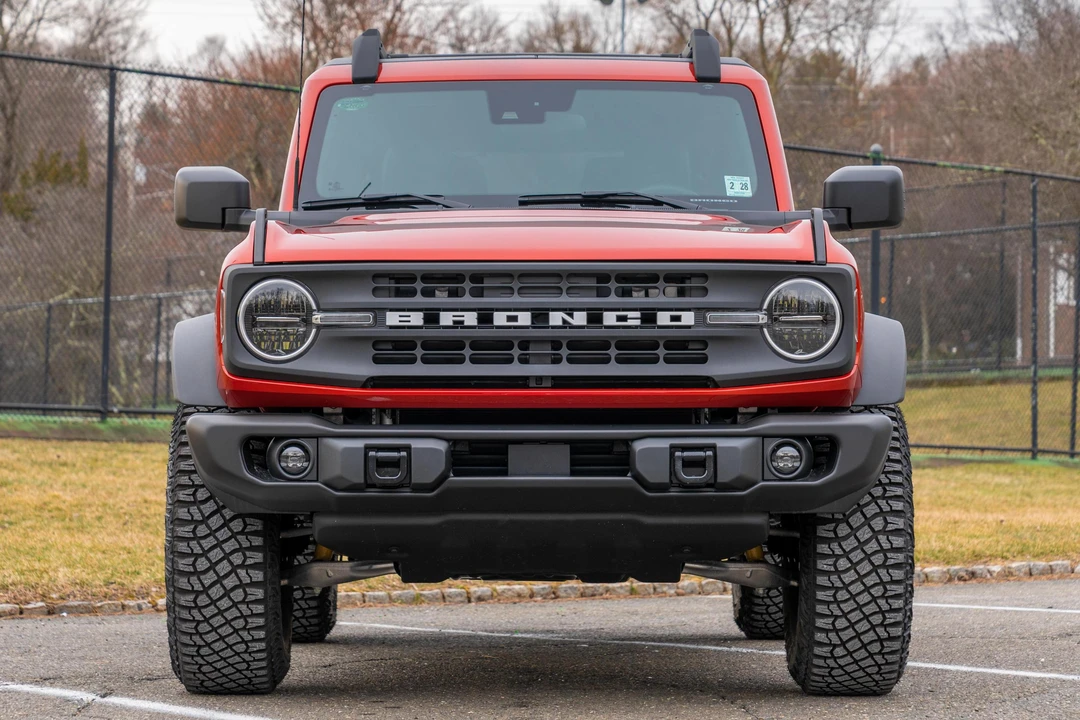 2023 Ford Bronco 6th Gen - Image 2 of 31