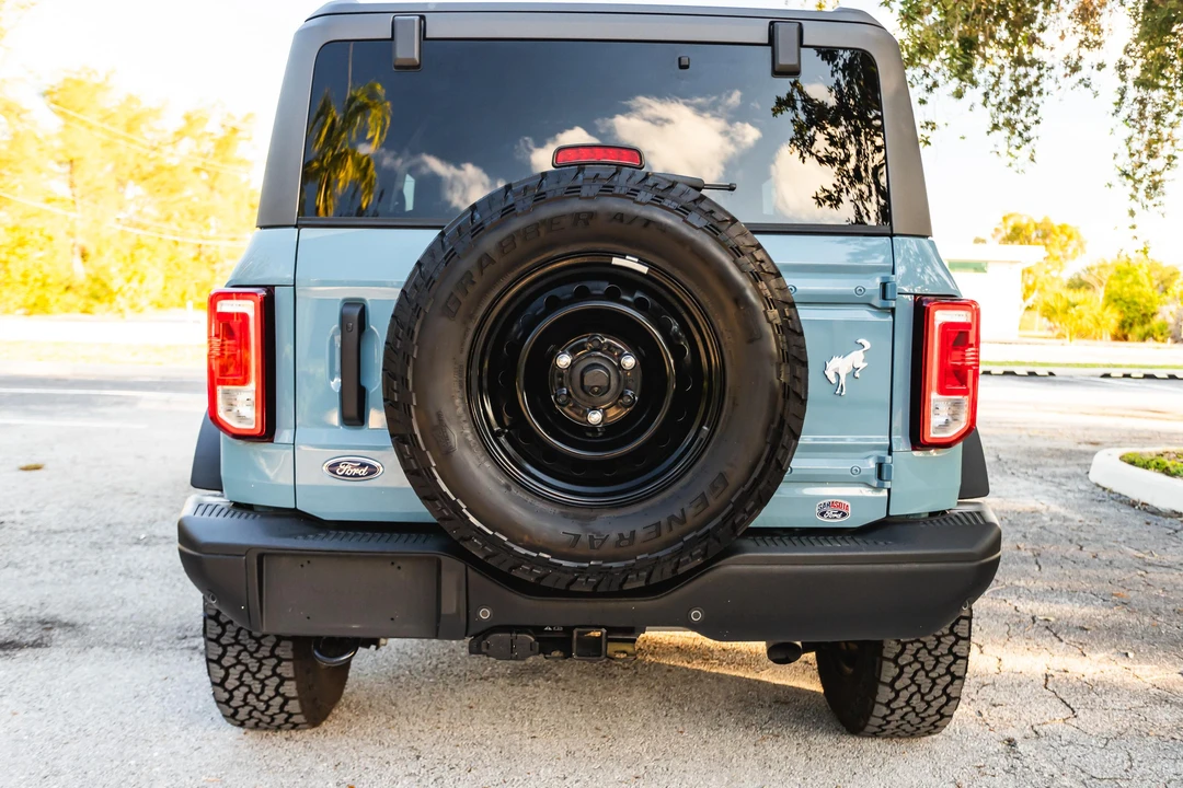 2023 Ford Bronco 6th Gen - Image 9 of 31