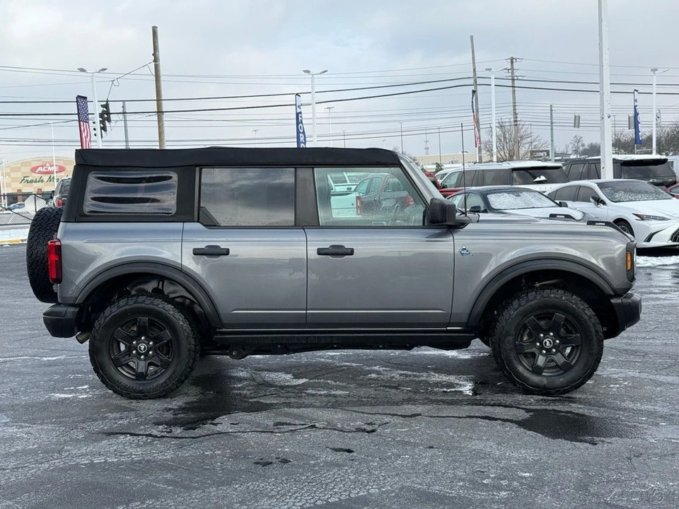 2023 Ford Bronco 6th Gen - Image 2 of 12