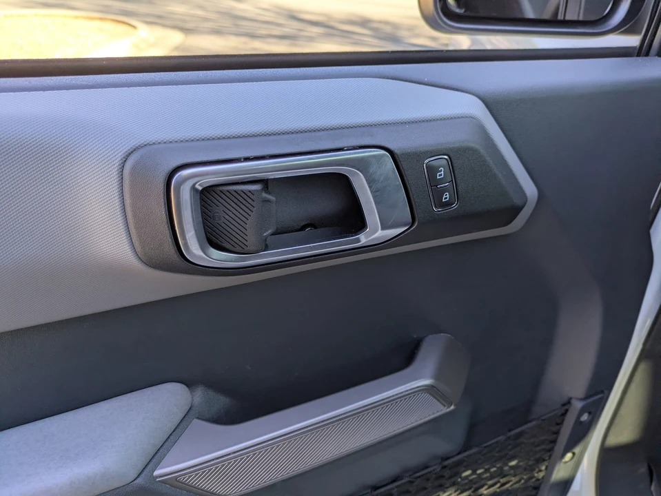 2023 Ford Bronco 6th Gen - Image 17 of 21