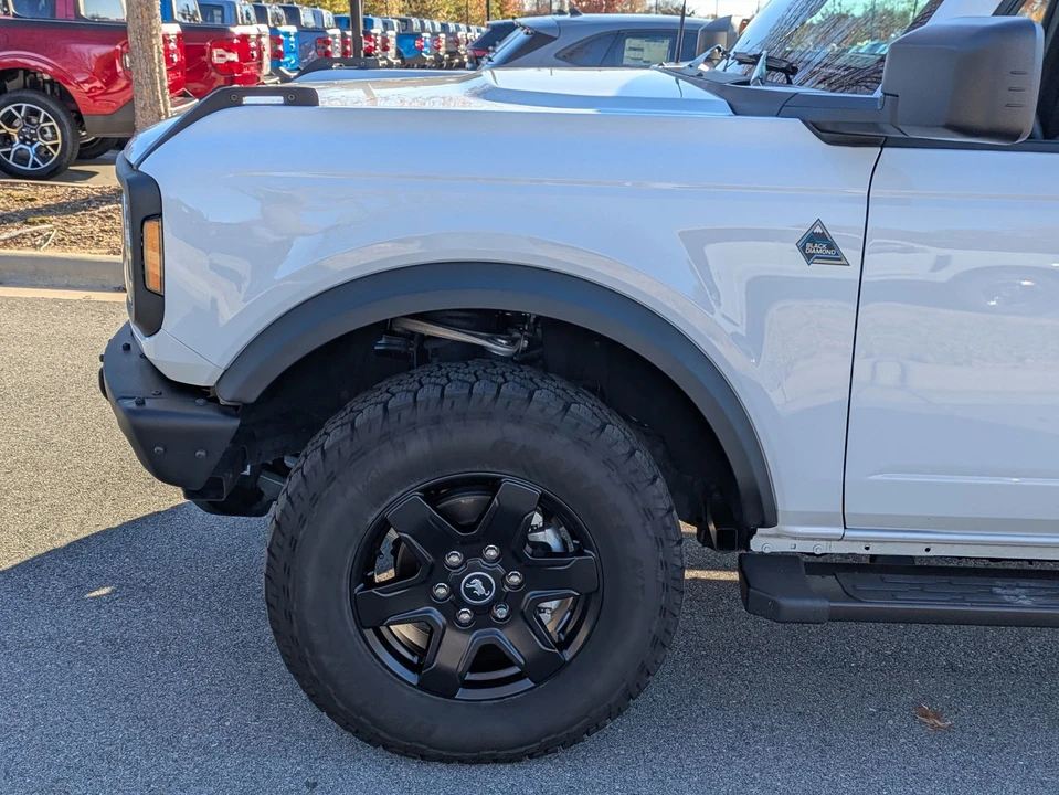2023 Ford Bronco 6th Gen - Image 11 of 12