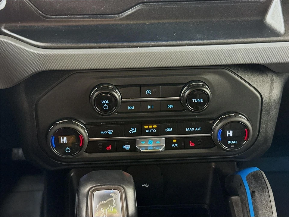 2023 Ford Bronco 6th Gen - Image 15 of 21