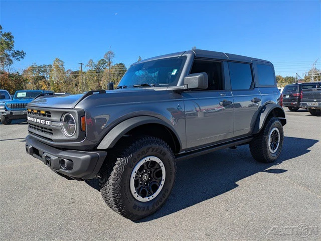 2023 Ford Bronco 6th Gen - Image 8 of 12