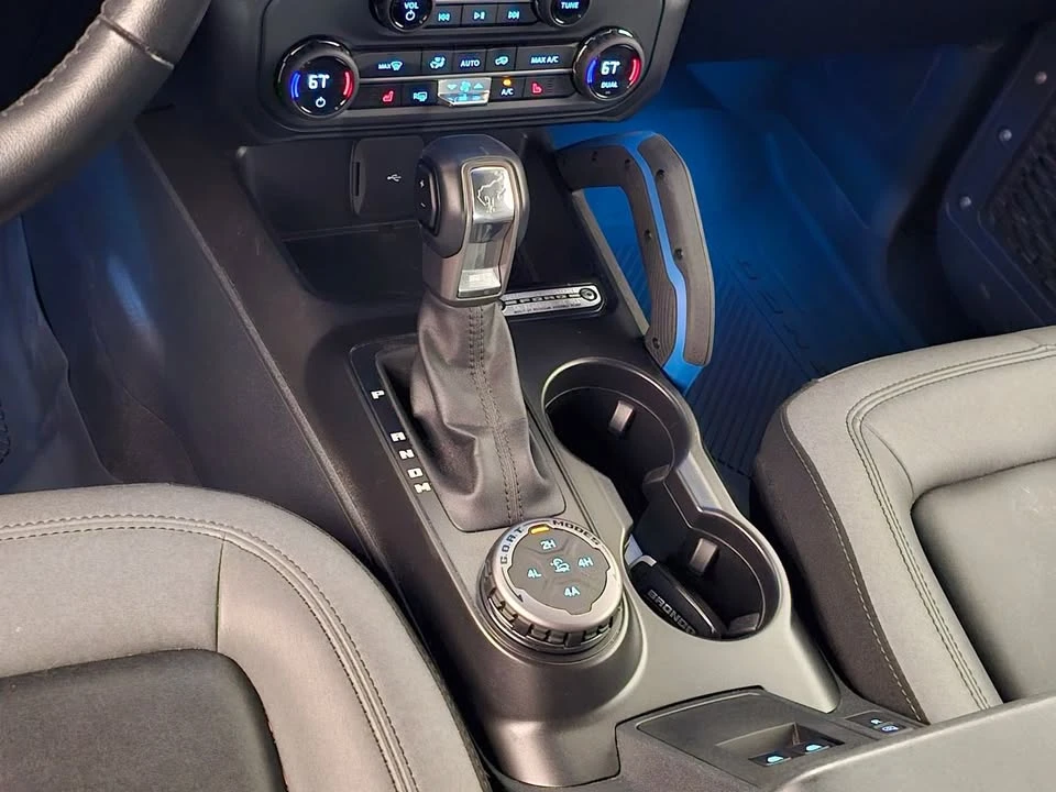 2023 Ford Bronco 6th Gen - Image 15 of 20