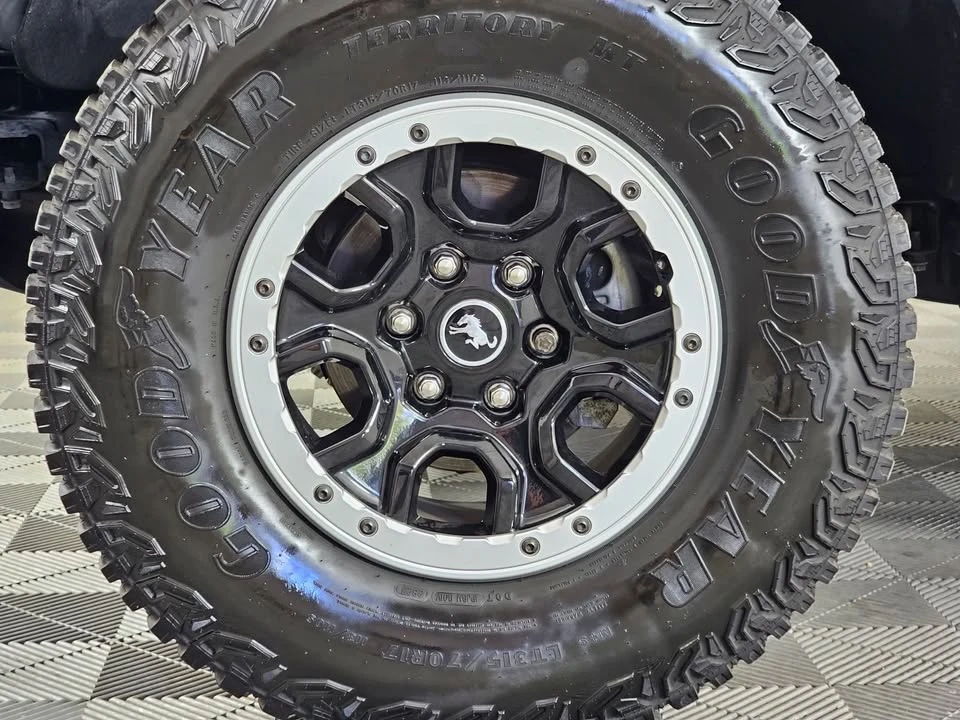 2023 Ford Bronco 6th Gen - Image 18 of 20
