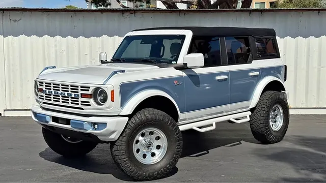 2023 Ford Bronco Black Diamond