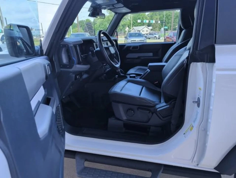 2023 Ford Bronco 6th Gen - Image 7 of 13