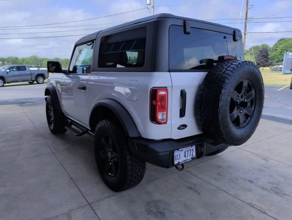 2023 Ford Bronco 6th Gen - Image 3 of 13